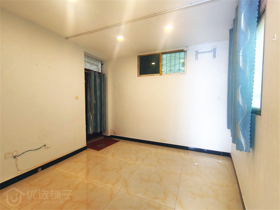 前进东路30㎡空铺出租