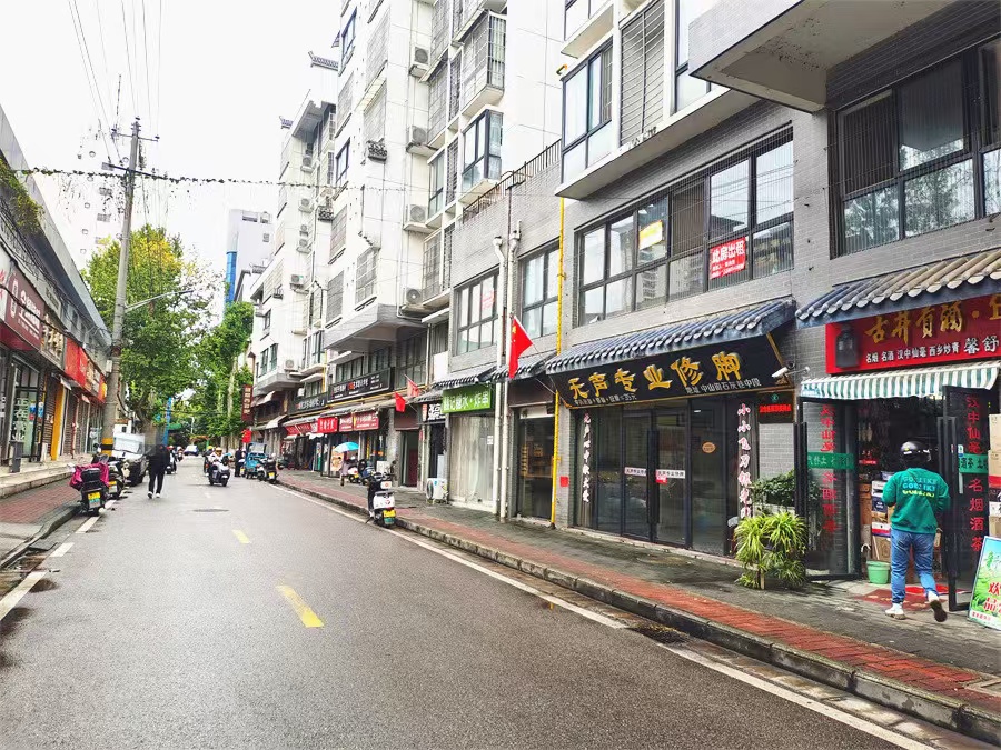 中山街524㎡旺铺招租(2楼)