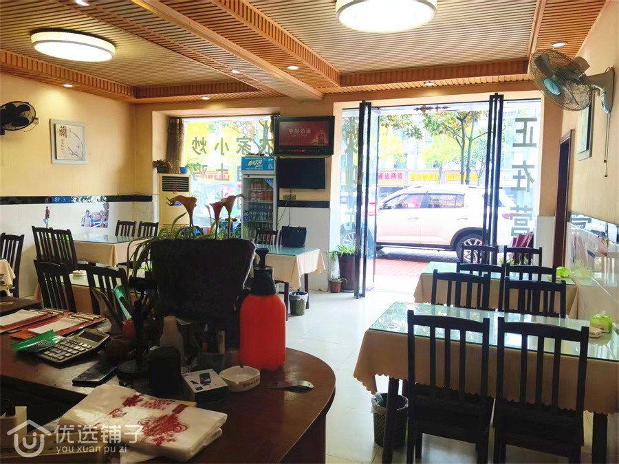 城固108国道边90㎡中餐馆转让