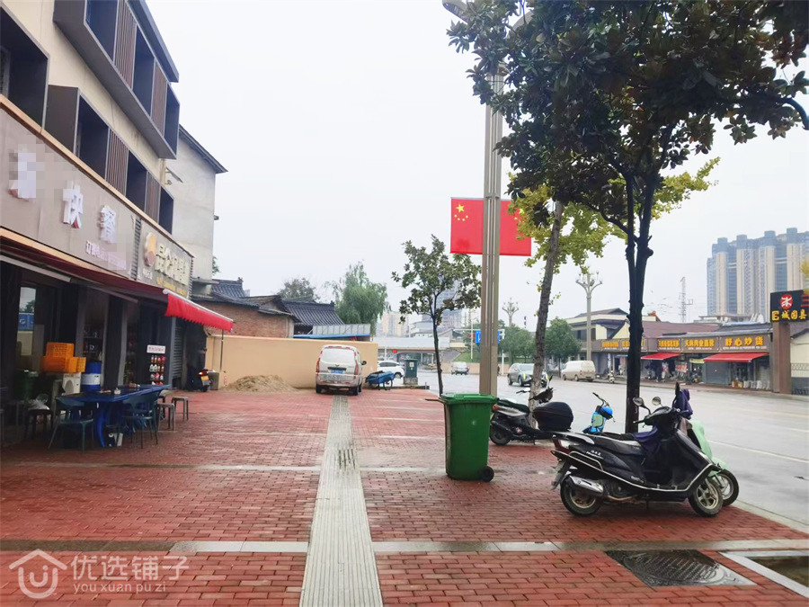 城固108国道边90㎡中餐馆转让