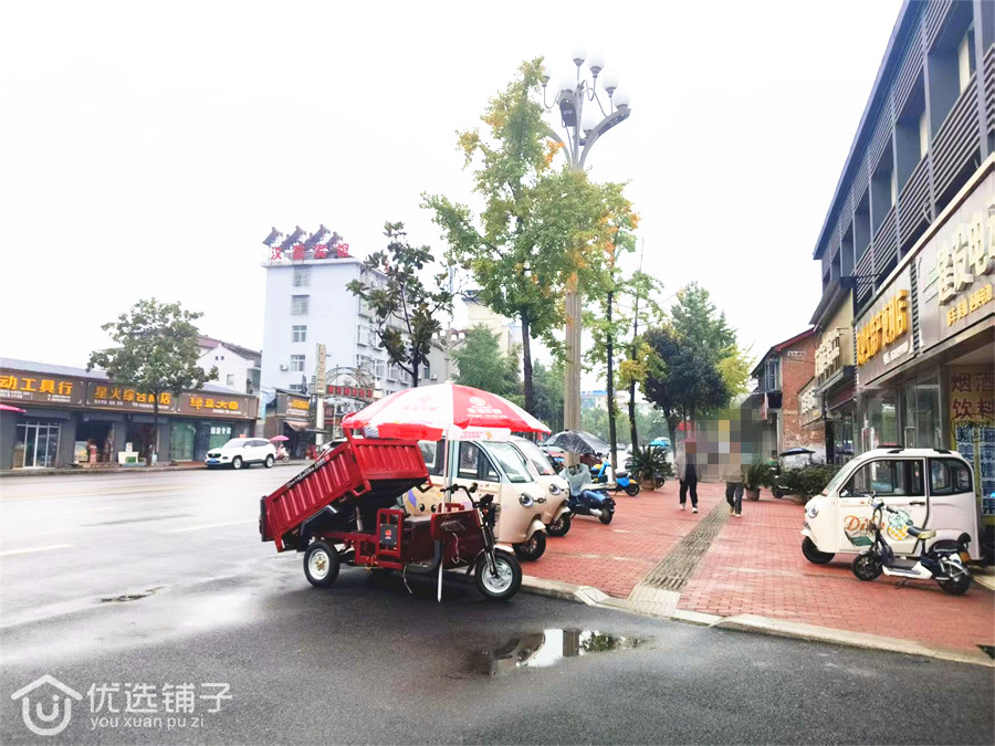 城固108国道边90㎡中餐馆转让