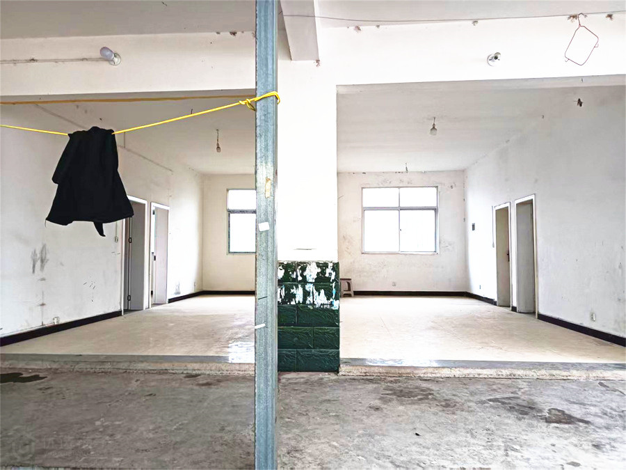 低价1.5万出租老君400㎡院子