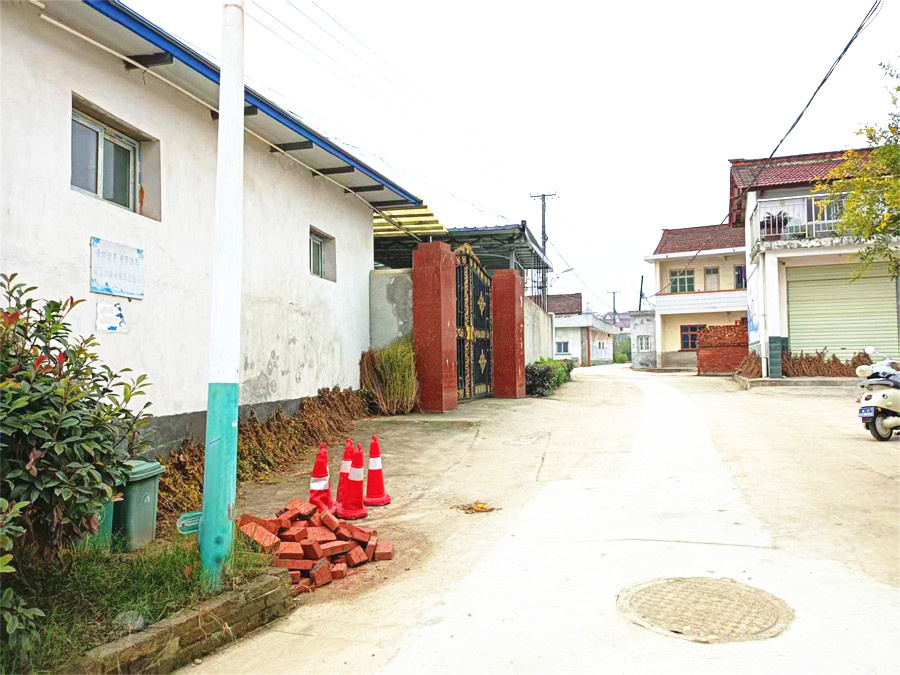 低价1.5万出租老君400㎡院子