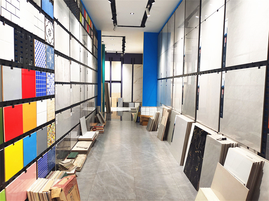 18万转让青龙建材城800㎡瓷砖店