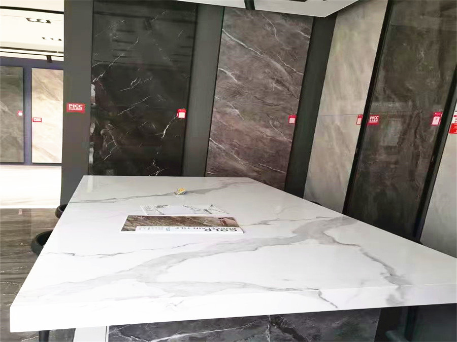 18万转让青龙建材城800㎡瓷砖店