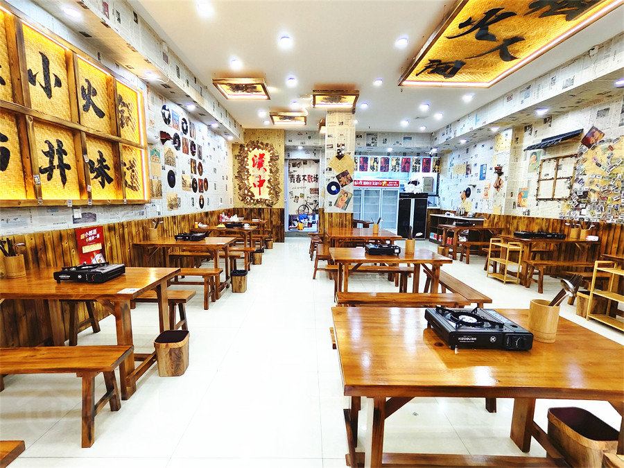 3.8万低价转让东大街125㎡餐饮店