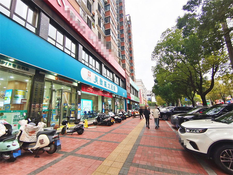 中心医院旁1200㎡二楼招租(可分租)