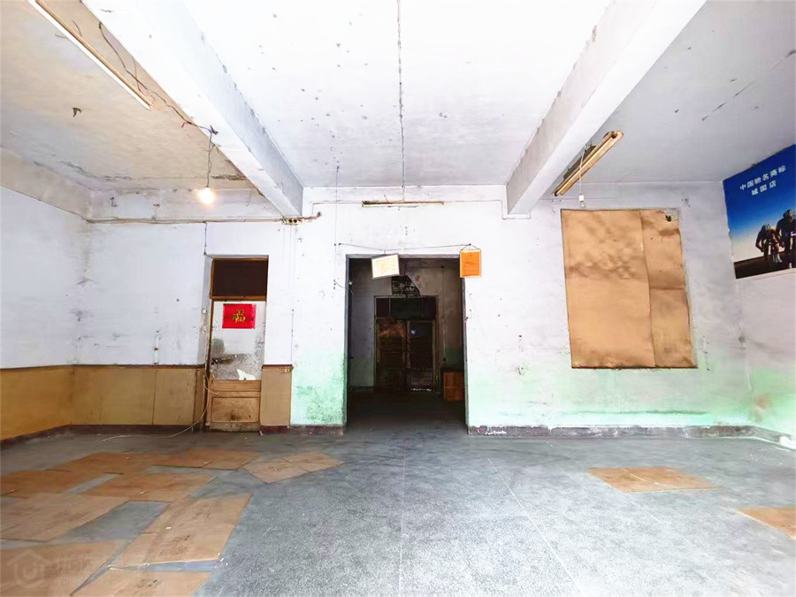 城固集灵小学附近200㎡空铺出租