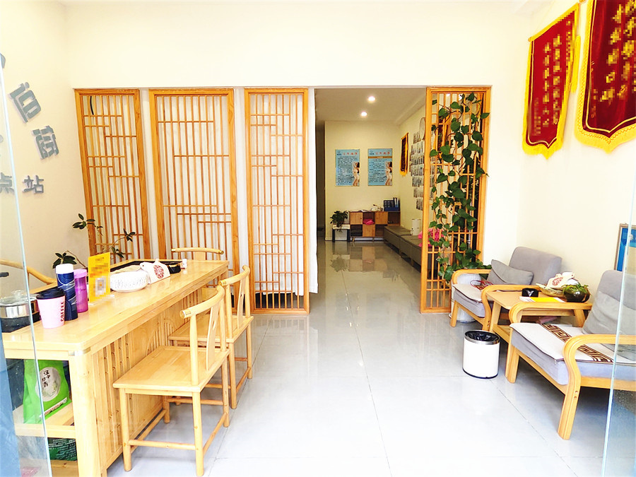 金泰滨江花城50㎡养生馆转让