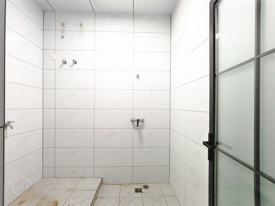 金色蓝镇120㎡空铺出租(2楼)