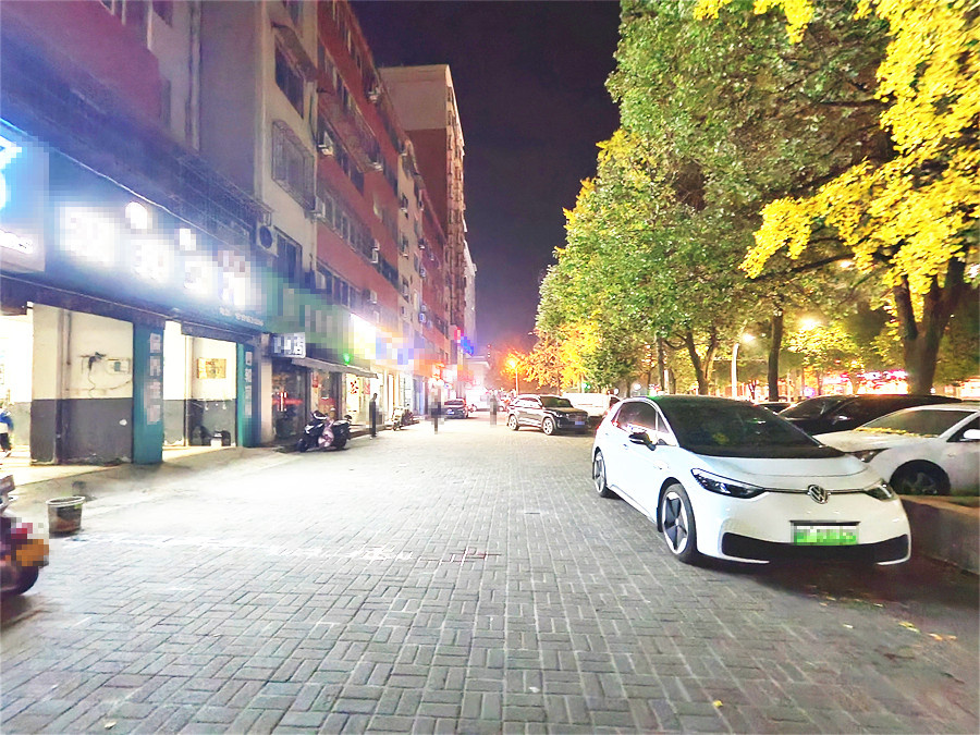 南一环路89㎡空铺出租