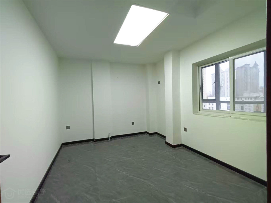 青龙路202㎡写字楼出租