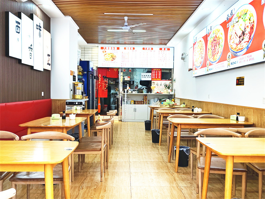 3201医院对面60㎡面馆转让