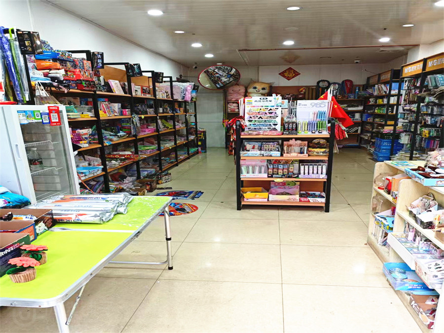 三丰阁小学对面56㎡文具店转让