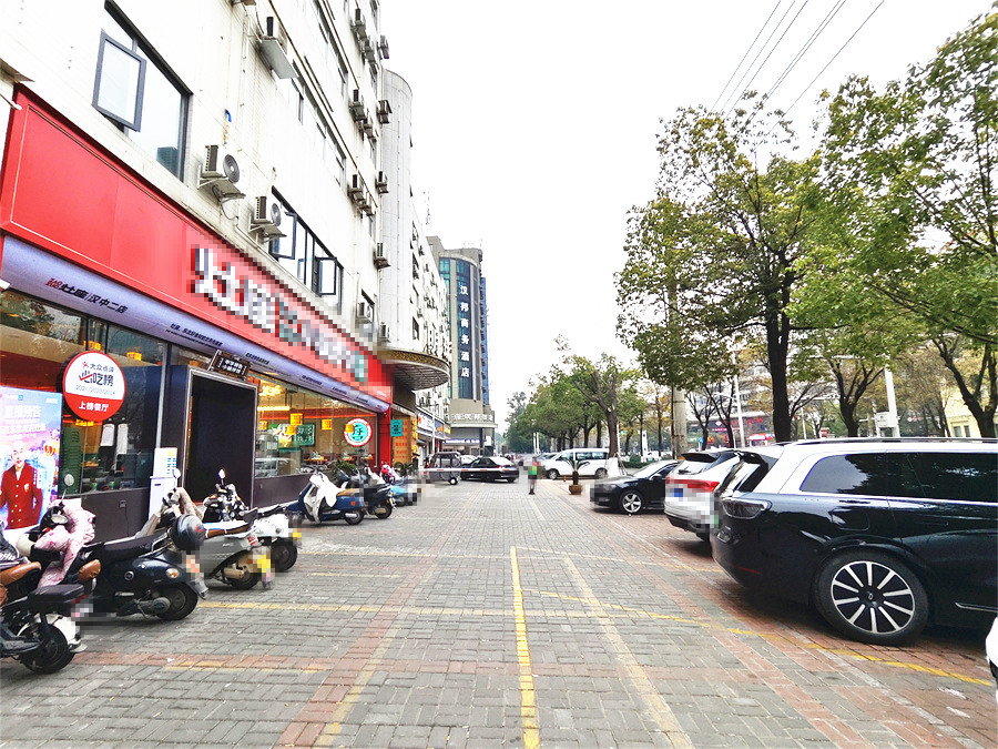 西一环路120㎡空铺出租