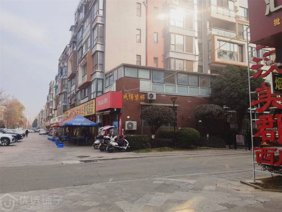 蜀汉美郡西门80㎡餐馆转让