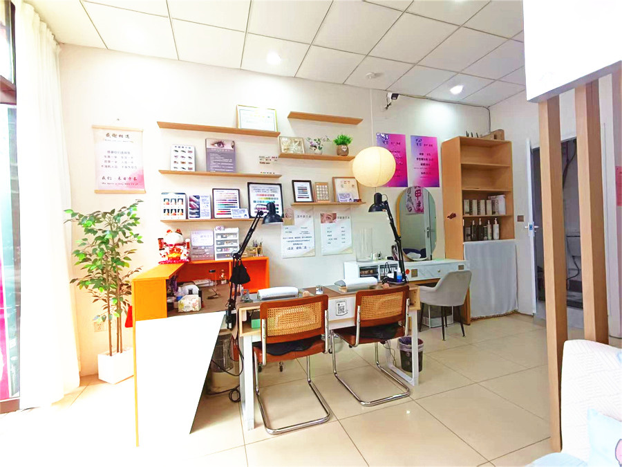 蜀汉美郡北门30㎡美甲店转让(可空转)